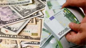 Експерти розповіли, що краще – продавати чи купувати євро та долар