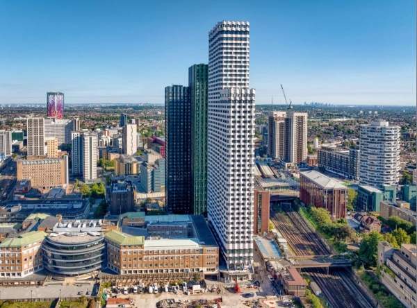 Найвищу в Європі модульну житлову будівлю збудували У Лондоні (ФОТО) - INFBusiness