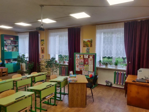 Волонтери та професійні будівельники відновили ще одну школу на Чернігівщині - INFBusiness