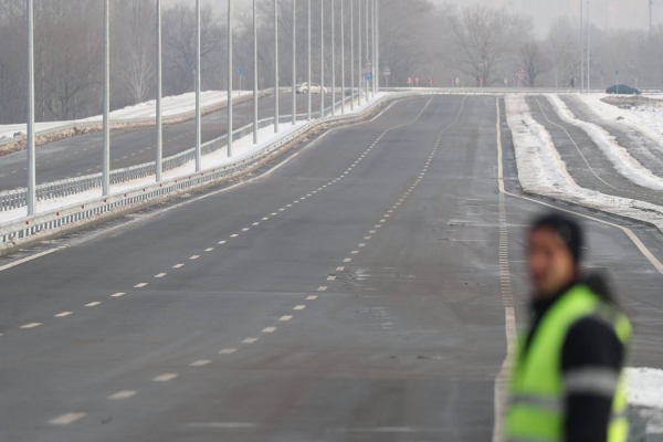 У Києві відкрили нову ділянку Великої кільцевої дороги. Її підвели до майбутнього тунелю під річкою Дніпро - INFBusiness