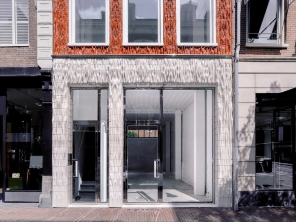В Амстердамі оздобили фасад «в’язаною» керамікою (ФОТО) - INFBusiness