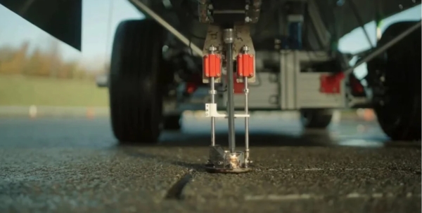 У Британії створили робота, який зможе самостійно ремонтувати дороги - INFBusiness