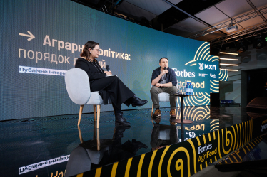 Любов Петрушко, програмна редакторка Forbes Ukraine, і Микола Сольський, міністр агрополітики. /Антон Забєльський для Forbes Ukraine