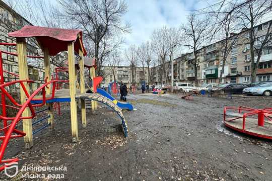 У Днiпрi вiдремонтують 70 аварiйних дитячих та тренажерних майданчикiв - INFBusiness