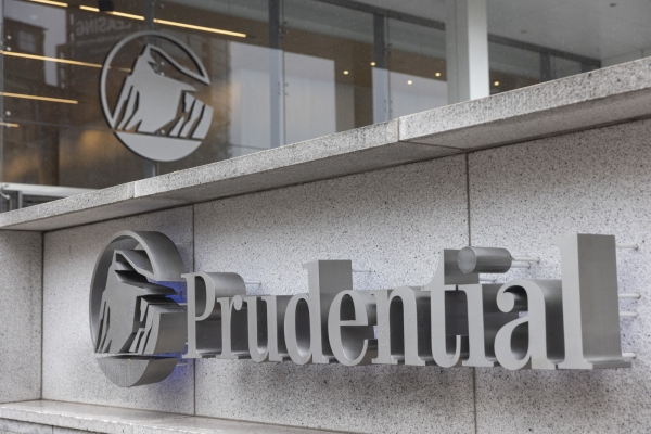 Американська страхова компанія Prudential викупить свої акції на $2 млрд - INFBusiness