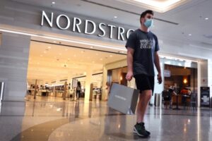 Родина Нордстрем зробить із рітейлера Nordstrom приватну компанію в рамках угоди на $4 млрд