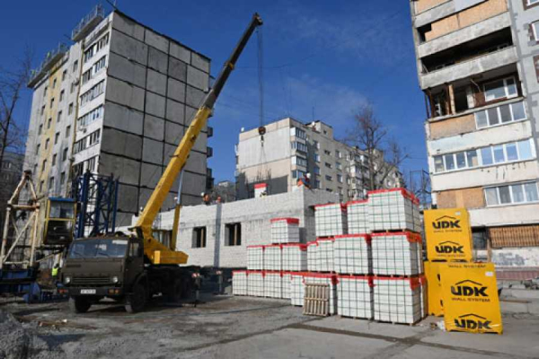 У Запорiжжi вiдновлюють значно зруйнований багатоквартирний будинок - INFBusiness