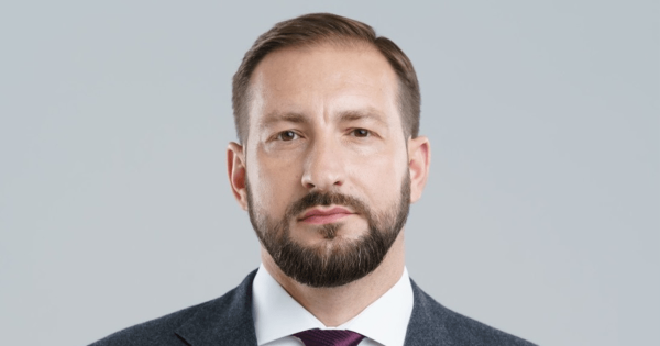 Американсько-український інвестиційний фонд відбудови: як він працюватиме? Олексій Гнатенко, радник та керівник практики Вирішення спорів в Juscutum - INFBusiness