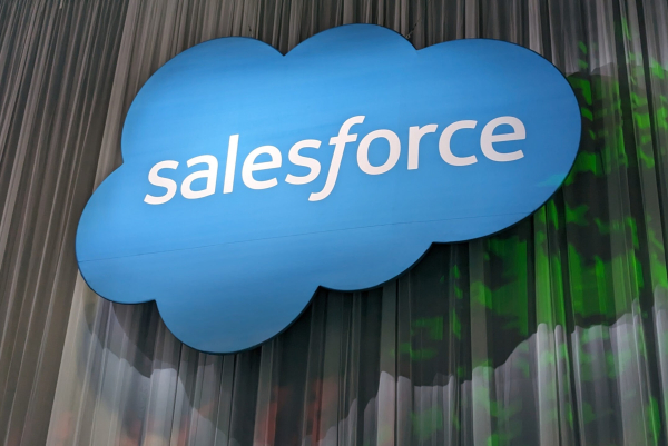 Salesforce запускає проект із впровадження ШІ в Саудівській Аравії на $500 млн - INFBusiness
