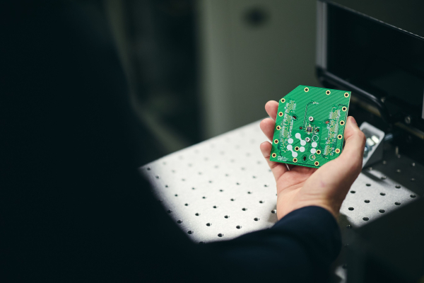 Американський виробник ПЗ IonQ купить Oxford Ionics за $1,08 млрд - INFBusiness