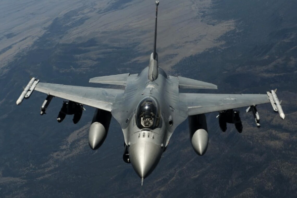 Польща вкладе $3,8 млрд у модернізацію винищувачів F-16 для посилення оборони - INFBusiness