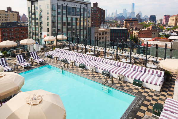 Soho House виходить з біржі у рамках угоди на $2,7 млрд і Ештон Катчер увійде до її ради директорів - INFBusiness