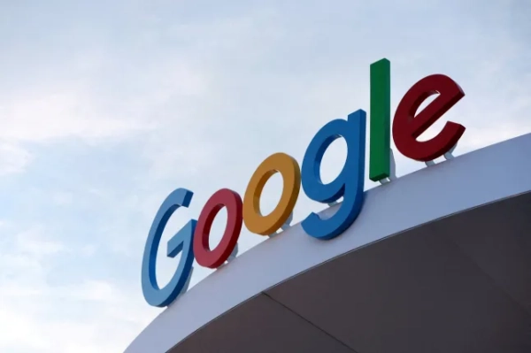 ФОТО З АРХІВУ: Логотип Google на будинку Google на CES 2024, щорічній виставці споживчої електроніки, у Лас-Вегасі, штат Невада, США, 10 січня 2024 року. REUTERS/Steve Marcus/Фото з архіву/Фото з архіву