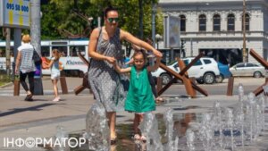 Як відпустка по догляду за дитиною віком до трьох років впливає на розмір пенсії: роз'яснення від ПФУ