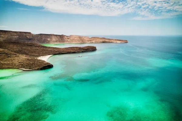 Частина Землі розривається на частини внаслідок події «аварії поїзда» - INFBusiness