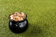 Ніщо не вічне під місяцем. Валюти приходять і йдуть, банки зазнають фіаско, цінні папери перетворюються на пилюку. Все минуще в цьому світі, якщо йдеться про способи збереження грошей. Все, окрім жовтого металу. Як інвестувати у золото? Посібник для початківців, частина 1 - INFBusiness