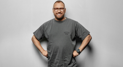 Андрій Федорів започаткував вже третю профільну агенцію у рамках Fedoriv Group. Фото Антон Забєльський, для Forbes Ukraine Андрій Федорів Katana /Антон Забєльський, для Forbes Ukraine