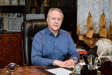 ```html Віктор Король, генеральний директор ПП «Віктор і К» (ТМ «Королівський смак»)