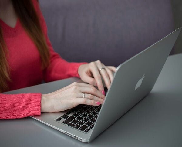 Коли Apple випустить свій найдешевший MacBook: ціна – 600-800 доларів