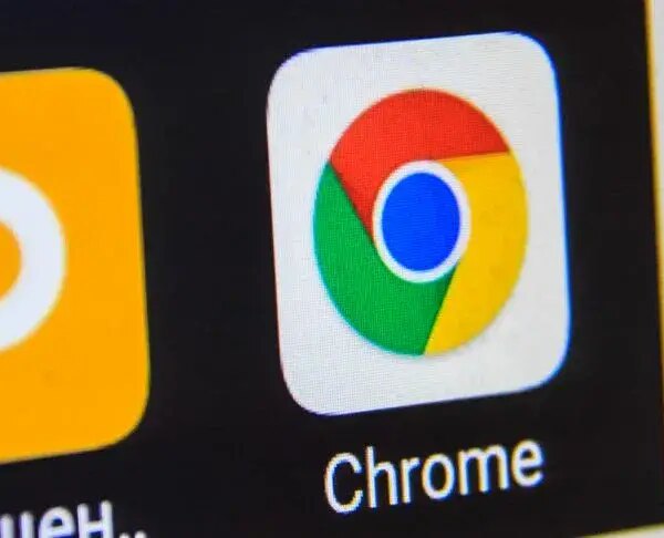 ІІ‑пошук Google небезпечний: шахраї підсовують користувачам фальшиві реквізити