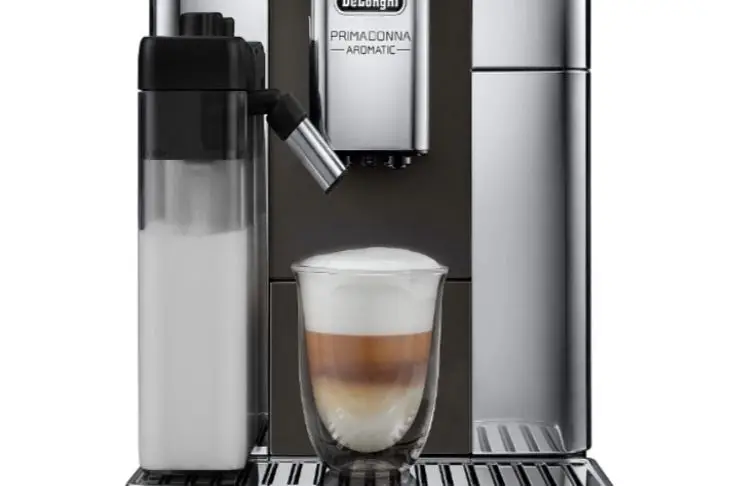 Кавомашини Jura Z10 та DeLonghi PrimaDonna – хто зварить каву, поки ви вважаєте кредит