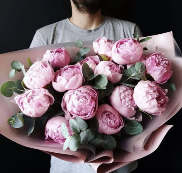 Мова квітів: обираємо букет з таємним значенням на День святого Валентина