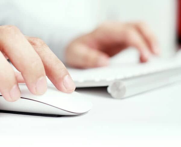 Токсичний пристрій: комп'ютерну мишу відомого бренду заборонили продавати в Білорусі