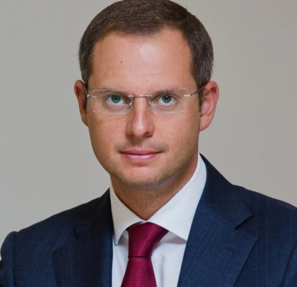 Ексзаступника керівника ОП Шурму та його брата оголошено в розшук – МВС