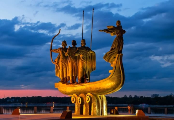 Київ: балістичний удар, вибухи – міський голова