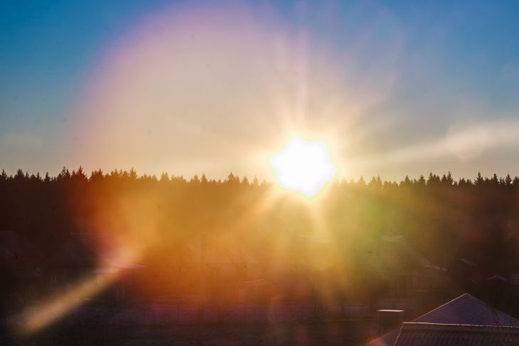 Білорусів попередили: на День закоханих очікується потужний геомагнітний удар по Землі