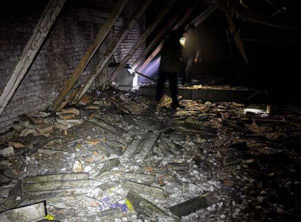 російський безпілотник зруйнував споруду райдержадміністрації в Чернігівській області