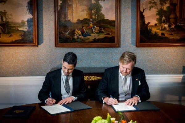 Нідерланди отримали наймолодшого прем'єр-міністра в історії - король прийняв присягу нового коаліційного уряду