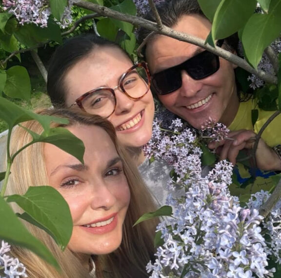 Ольга Сумська ніжно привітала дочку з 24-річчям.