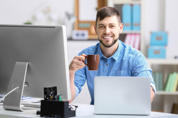 Чи потрібно знати HTML чи можна обійтися конструктором сайтів чи CMS?