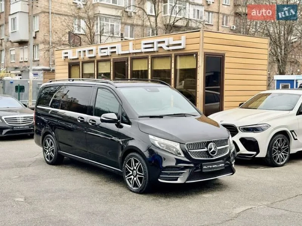 Mercedes-Benz V300D Mercedes-Benz V300D