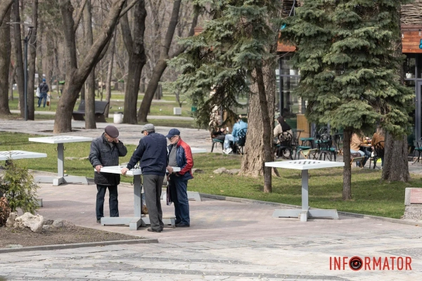 Пенсіонери Фото: Інформатор Пенсіонери Фото: Інформатор