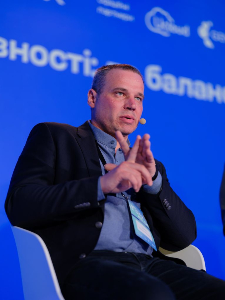 UCLOUD: Оцінка реального впливу ШІ на бізнес-процеси