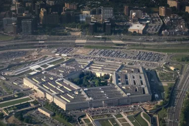 Міністерство оборони США має намір придбати послуги штучного інтелекту від SpaceX на багатомільярдну суму