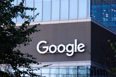 Єврокомісія наклала на Google штраф у розмірі майже мільярда євро