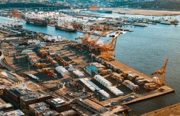Україна зможе вивезти лише половину своїх можливих обсягів через блокаду портів