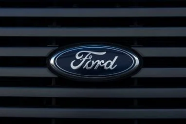 Ford повертає виробництво позашляховиків до США через тарифи Трампа