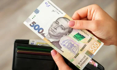 Хто ще має право на 6500 гривень “зимової допомоги”: інструкція щодо отримання