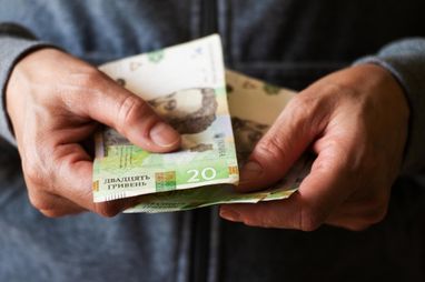 Хто може втратити субсидію або призупинення виплат пенсії у 2026 році