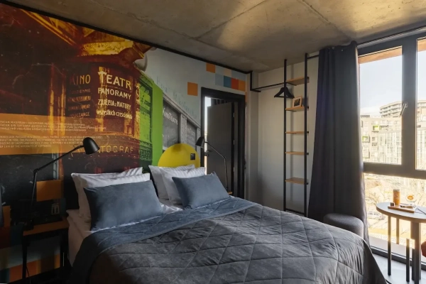 Квартира на Airbnb чи готель у Львові: що краще для воркації