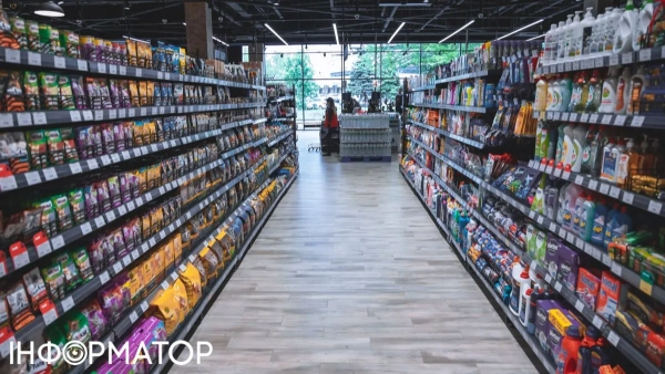 Магазини переходять на менші розподільчі центри через атаки на великі сховища.