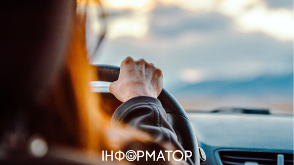 Мешканка Києва повернула 33 тисячі гривень завдатку за автомобіль, куплений на американському аукціоні.