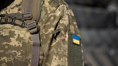 На Дніпропетровщині розкрито схему незаконних виплат за участь у бойових діях на суму 4 млн грн.