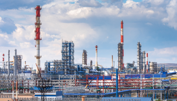 Орський нафтопереробний завод припинив переробку через атаку українських безпілотників – Reuters