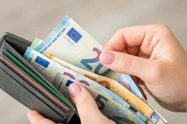 Яка сума грошей потрібна для забезпечення комфортного проживання в Італії