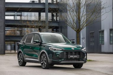 10 найпопулярніших нових кросоверів з автоматичною коробкою передач до 25 000 доларів